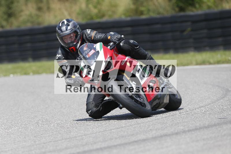 /27 12.06.2025 Ducati Schweiz Trackday Warmup  ADR/gelb-jeaune/9